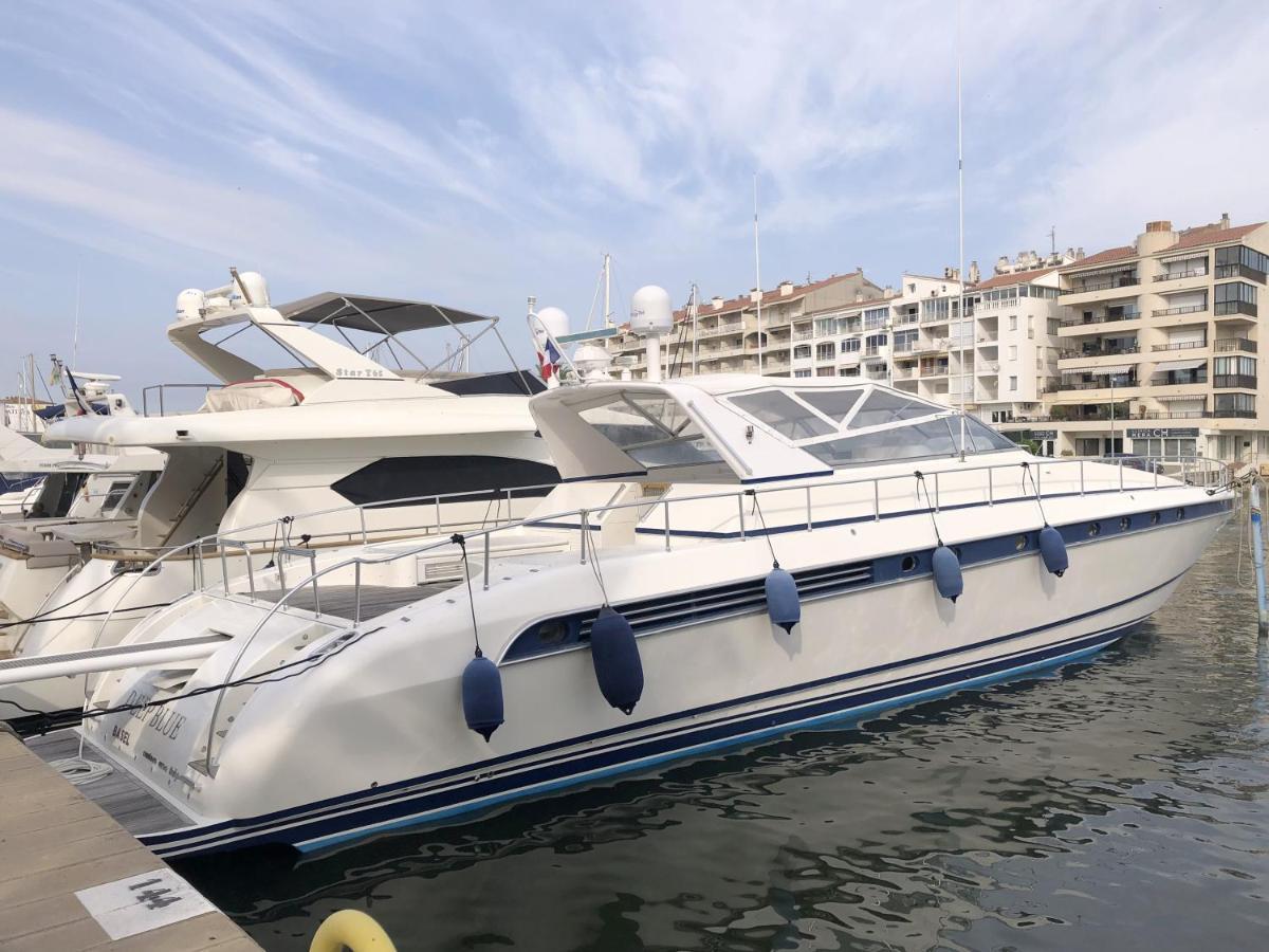 Home Sweet Boat - Chambres D'Hotes Емпуриабрава Екстериор снимка